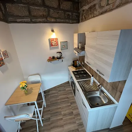 Daire Alberto's Place